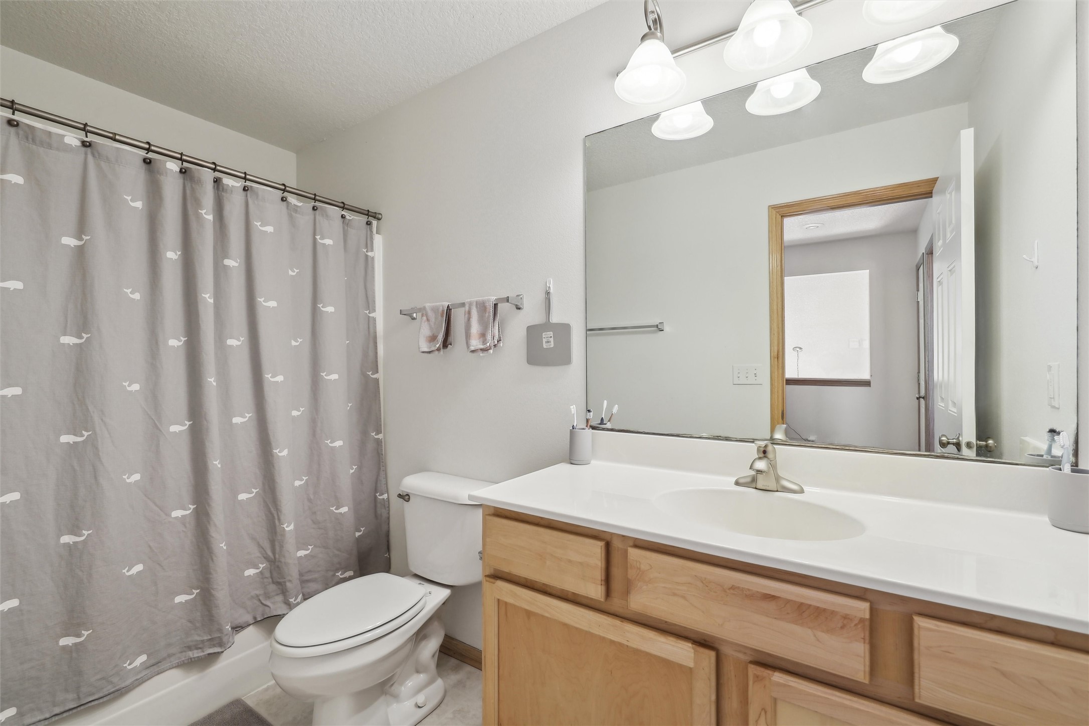 1416 Linden Circle, Adel, Iowa image 18