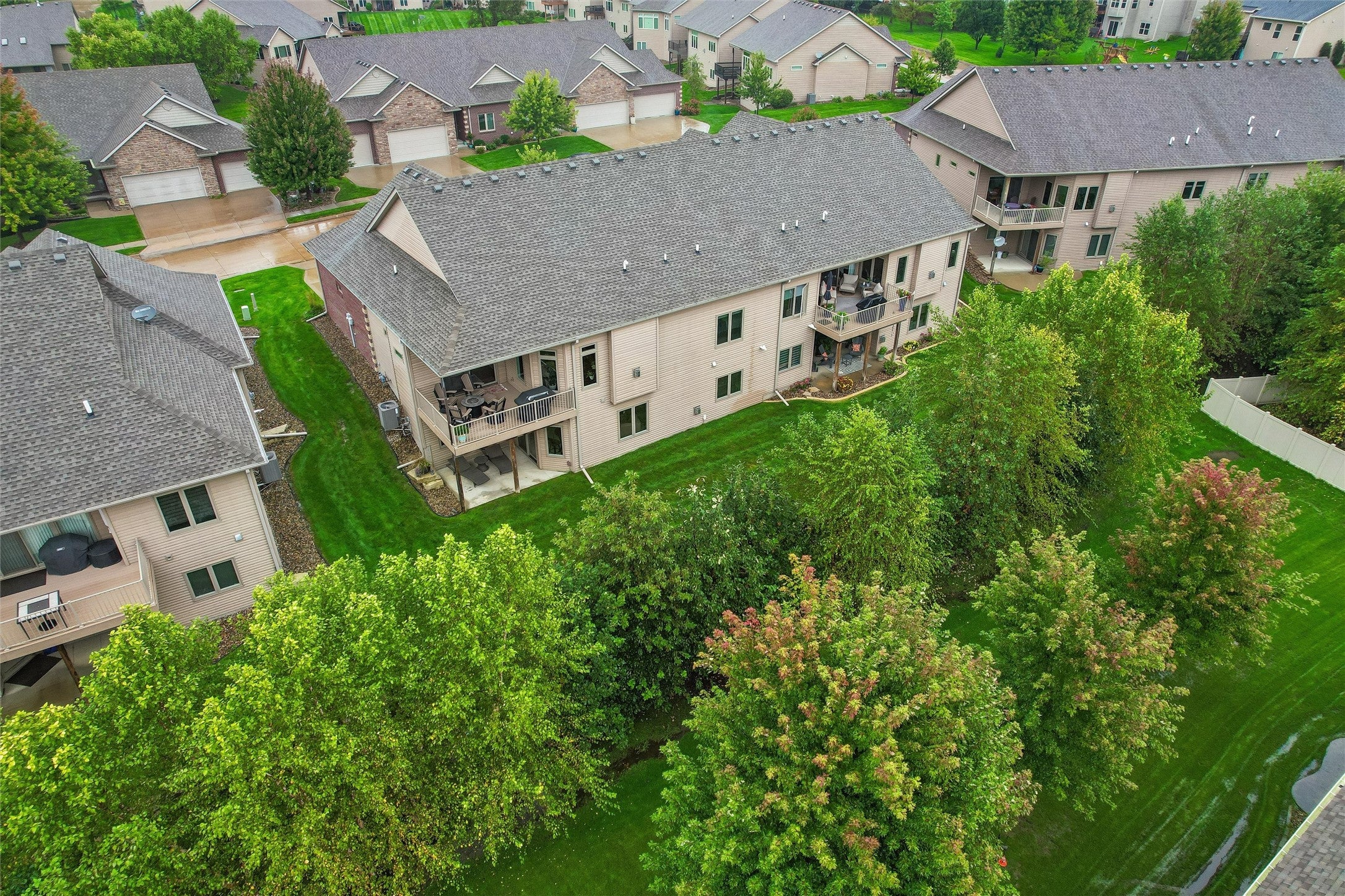 16544 Valleyview Lane