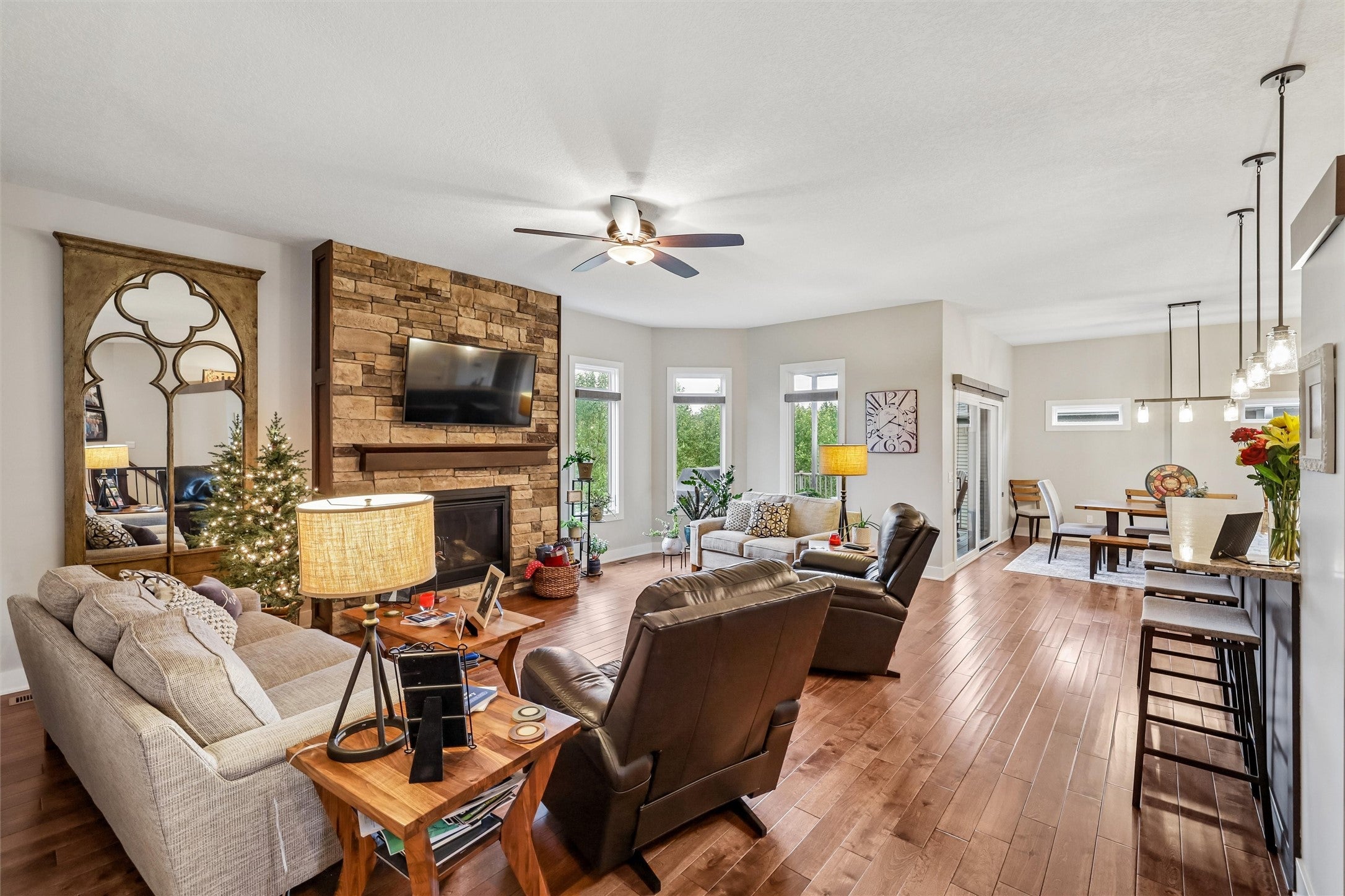 16544 Valleyview Lane