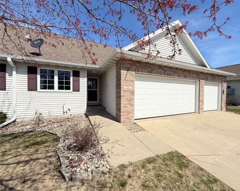 Condo For Sale - 727 SE Ponds Edge Circle<br/> Ankeny, IA 50021