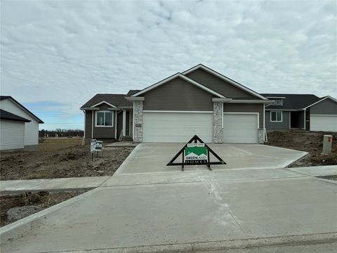 Homes For Sale - 25127 Bluebird Circle<br/> Adel, IA 50003