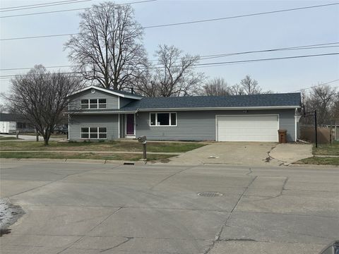 407 11th Avenue Grinnell IA 50112