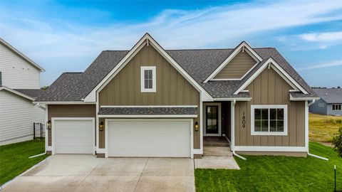 1809 Silver Maple Drive Norwalk IA 50211