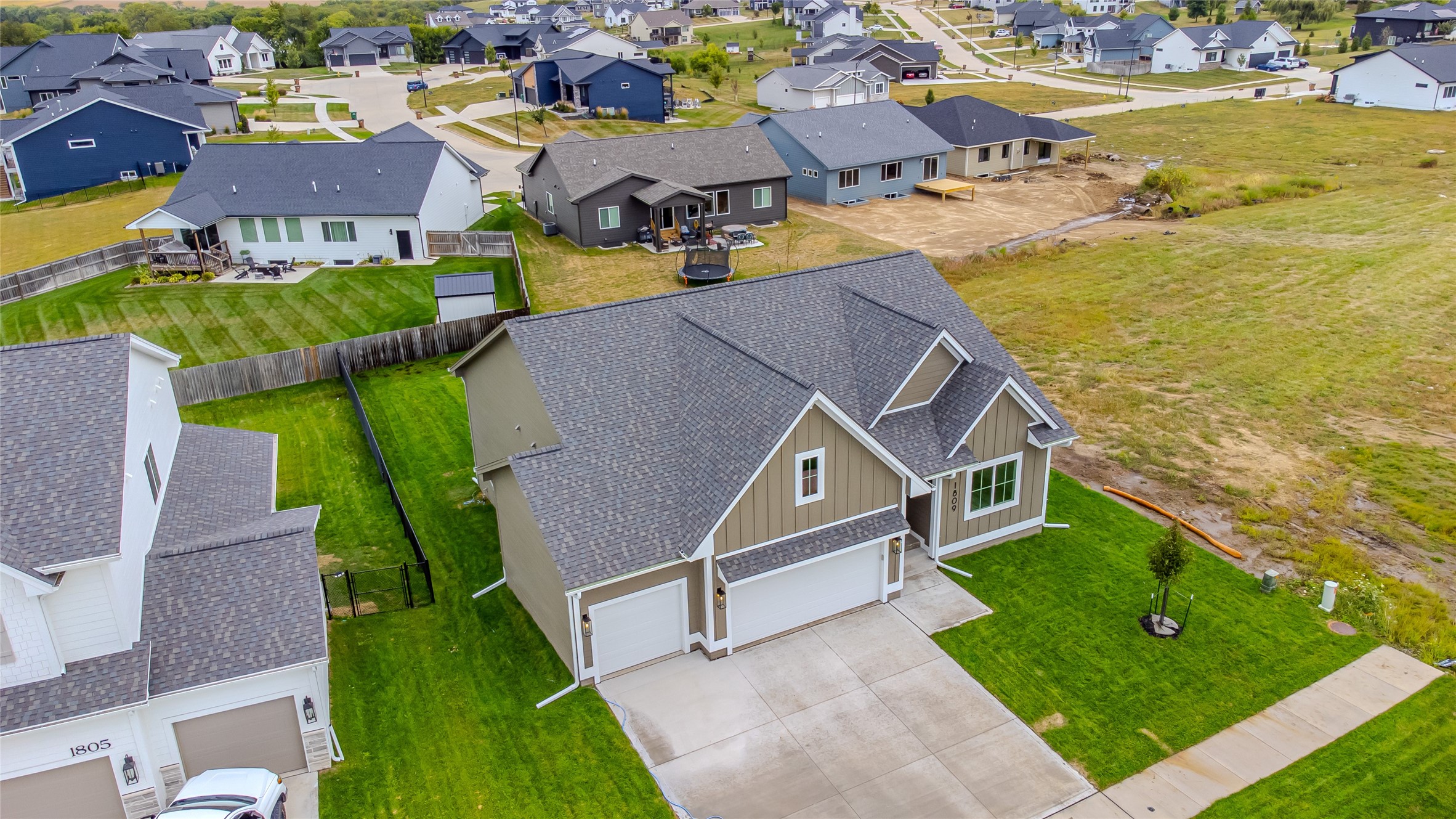 1809 Silver Maple Drive