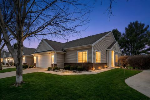 Condo For Sale - 7725 Wistful Vista Drive #1001<br/> West Des Moines, IA 50266