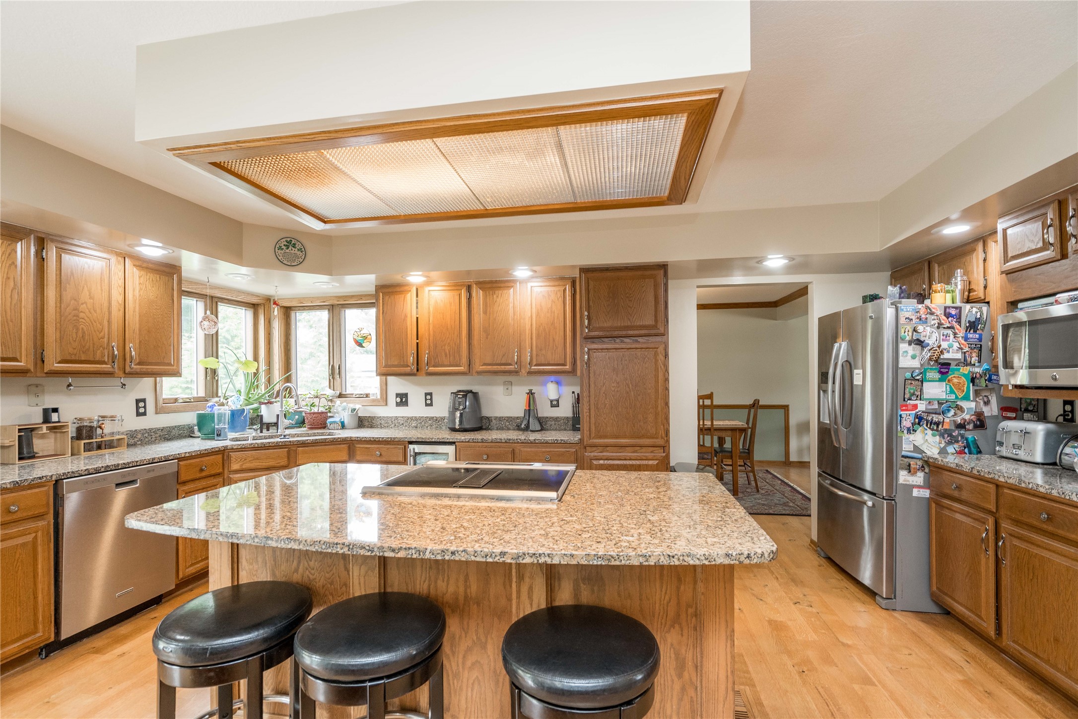 10490 Elmcrest Drive, Clive, Iowa image 2