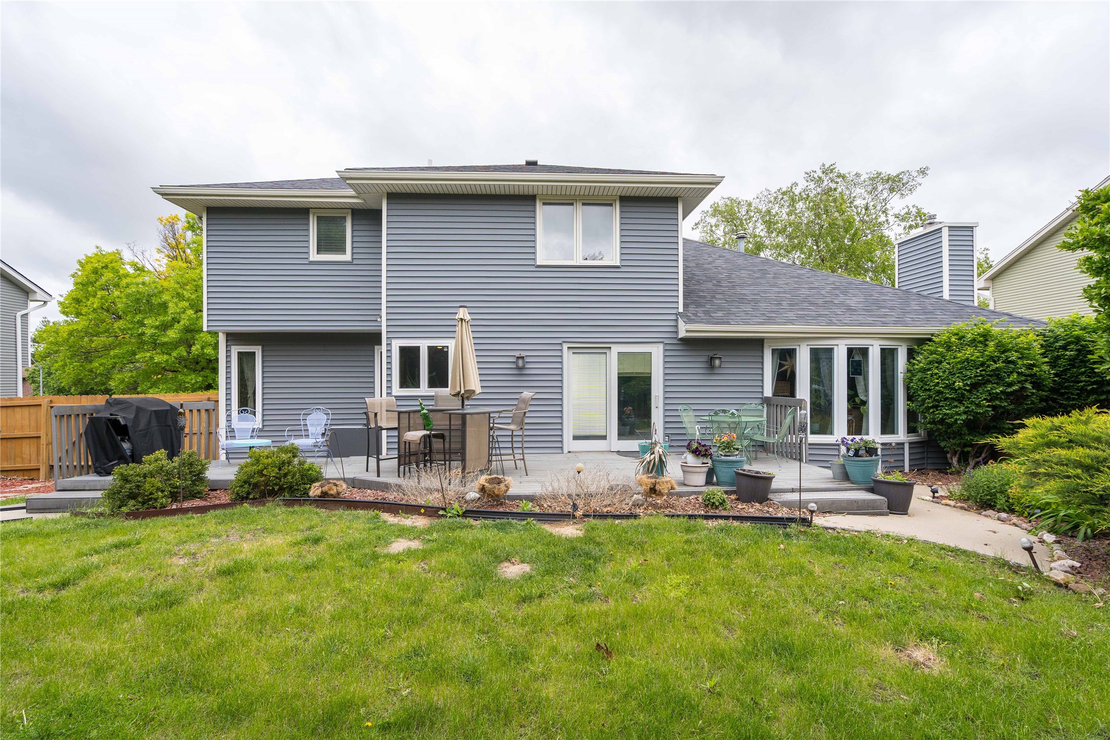 10490 Elmcrest Drive, Clive, Iowa image 25