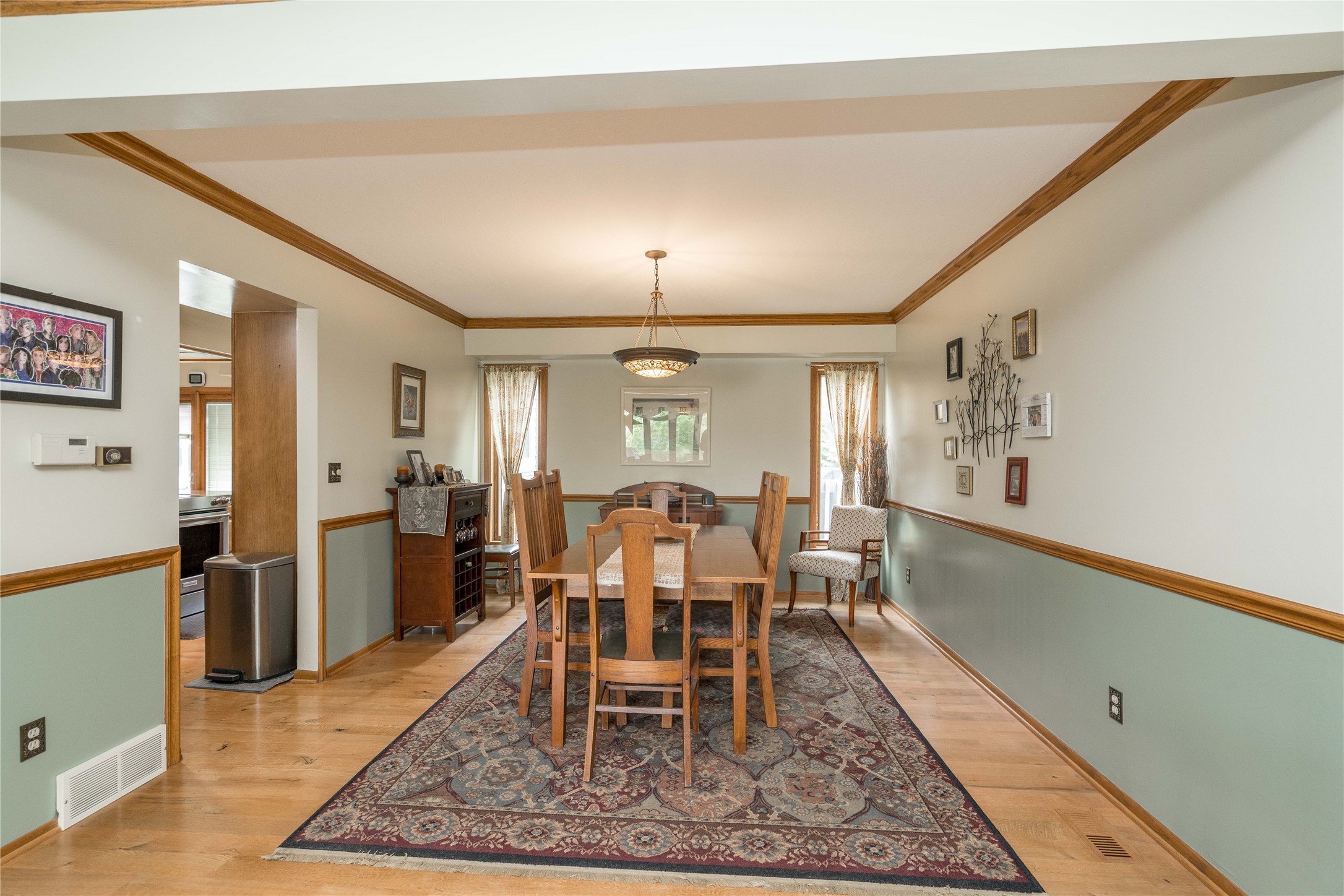 10490 Elmcrest Drive, Clive, Iowa image 6
