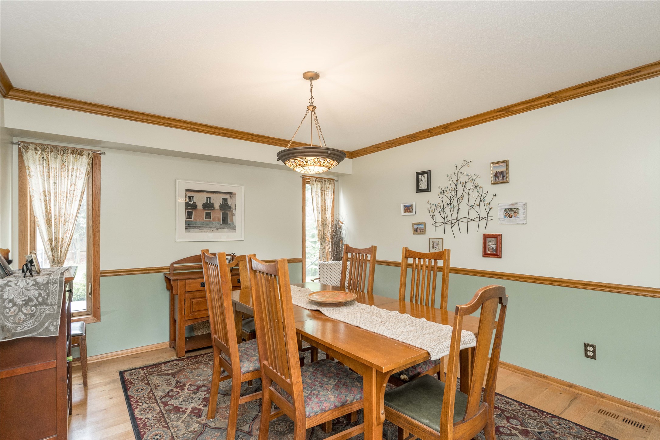 10490 Elmcrest Drive, Clive, Iowa image 7