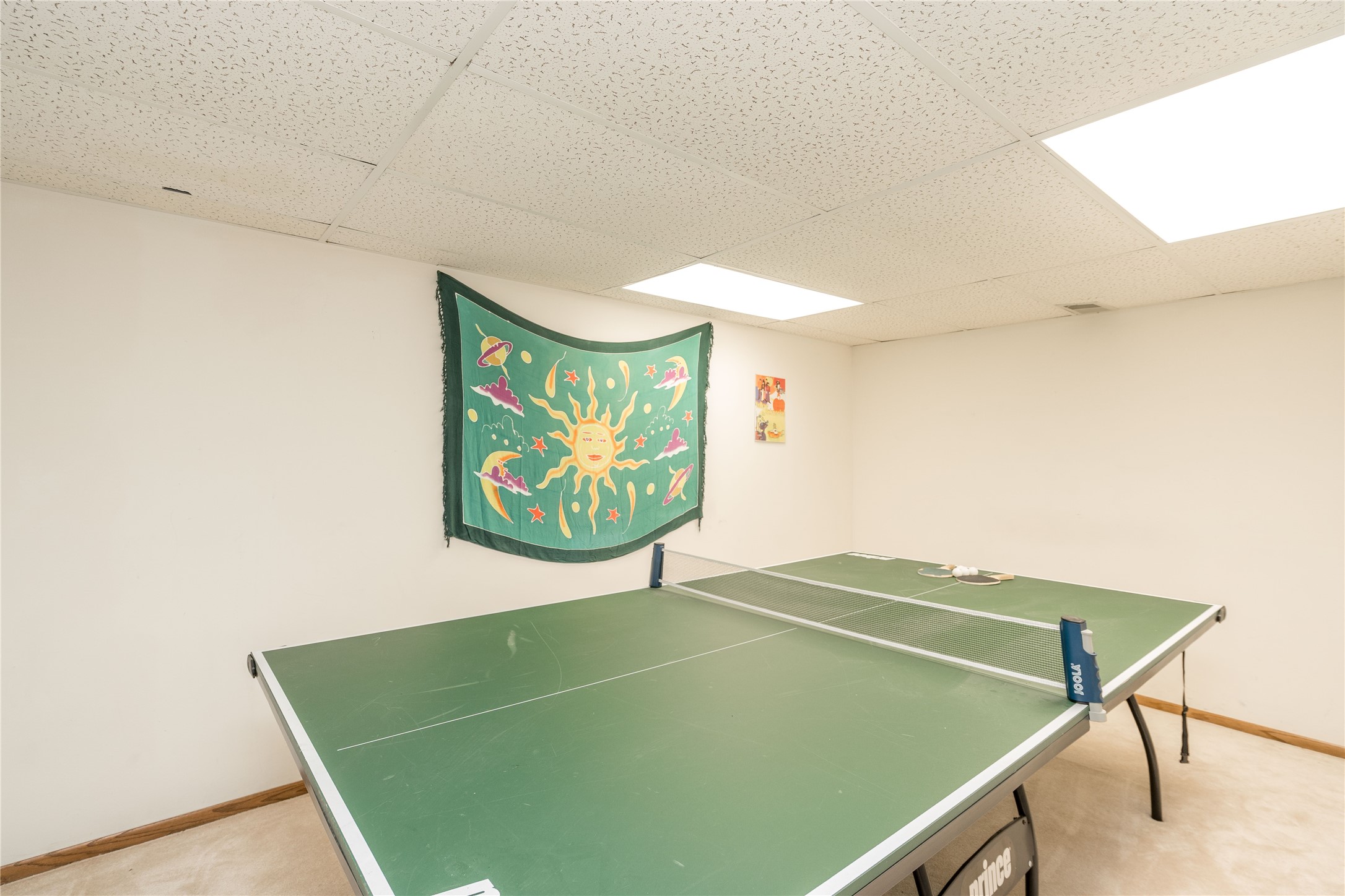 10490 Elmcrest Drive, Clive, Iowa image 24
