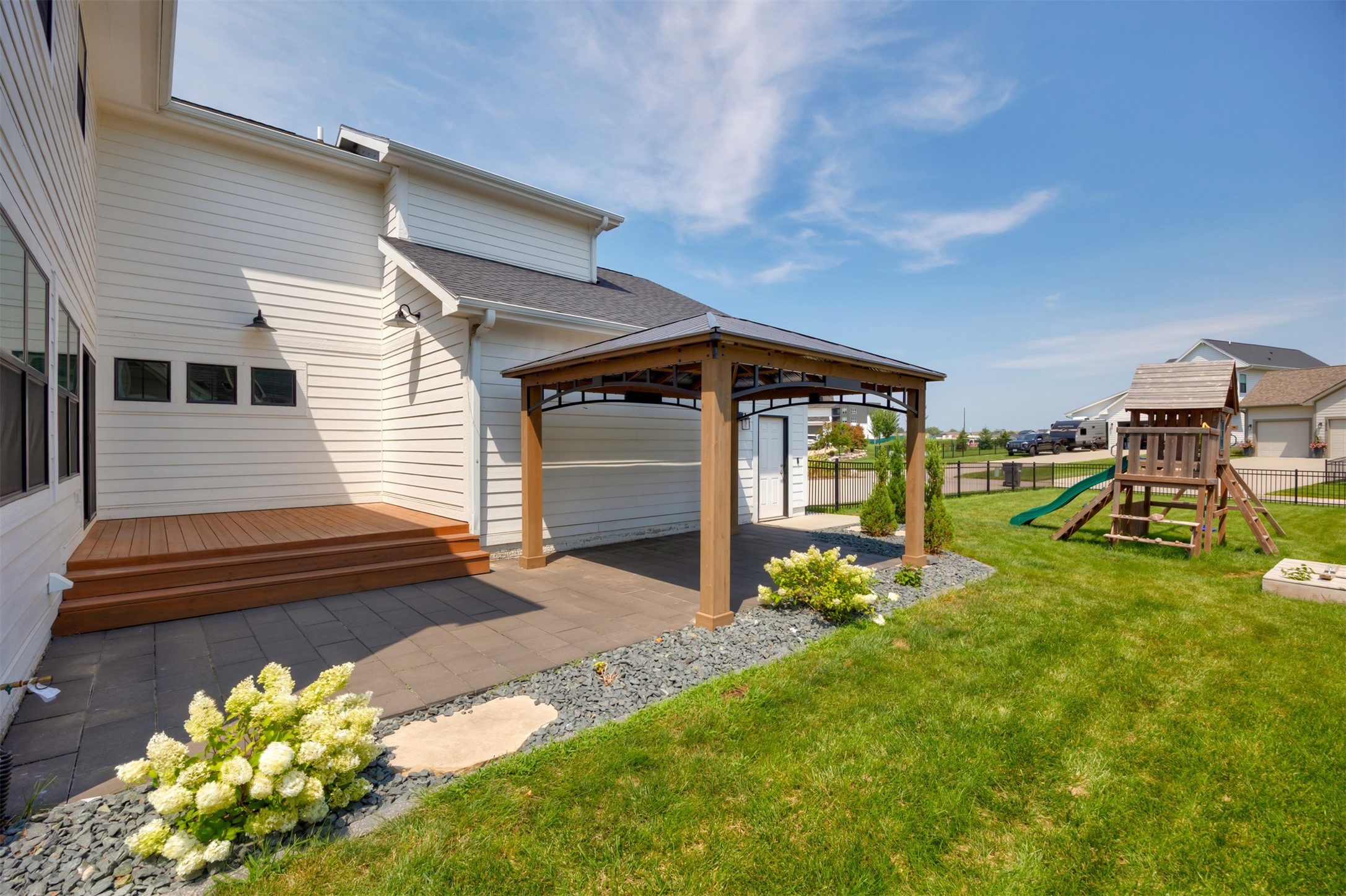 1521 SW Westview Drive