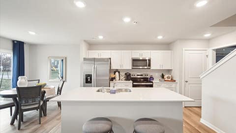 Condo For Sale - 1412 S Banks Street<br/> West Des Moines, IA 50263