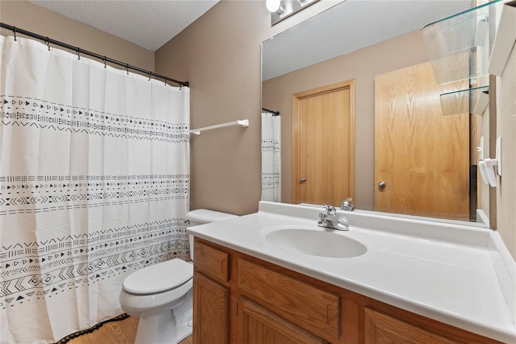 400 Coral Ridge Boulevard, Pleasant Hill, Iowa image 18