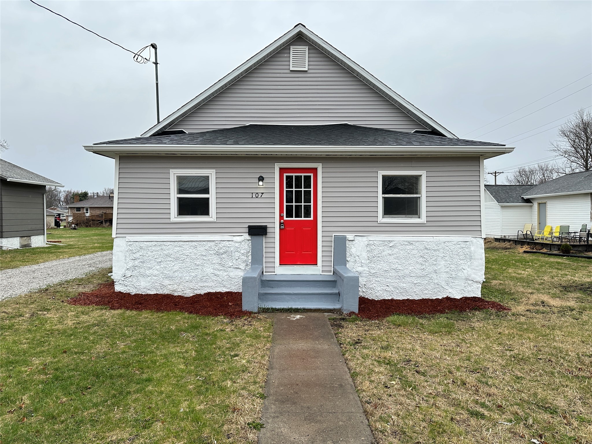 107 W Sycamore Street, Ogden, Iowa image 2