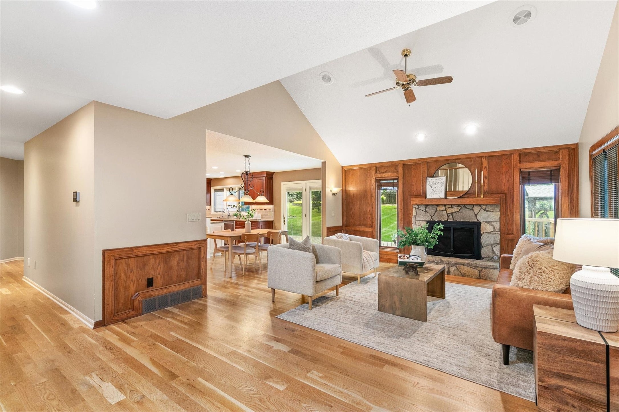 705 S 25th Court