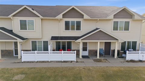 Condo For Sale - 1401 N 6th Street #3<br/> Indianola, IA 50125