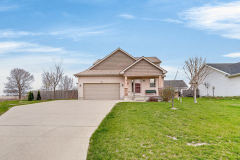 704 N 14th Avenue Winterset IA 50273