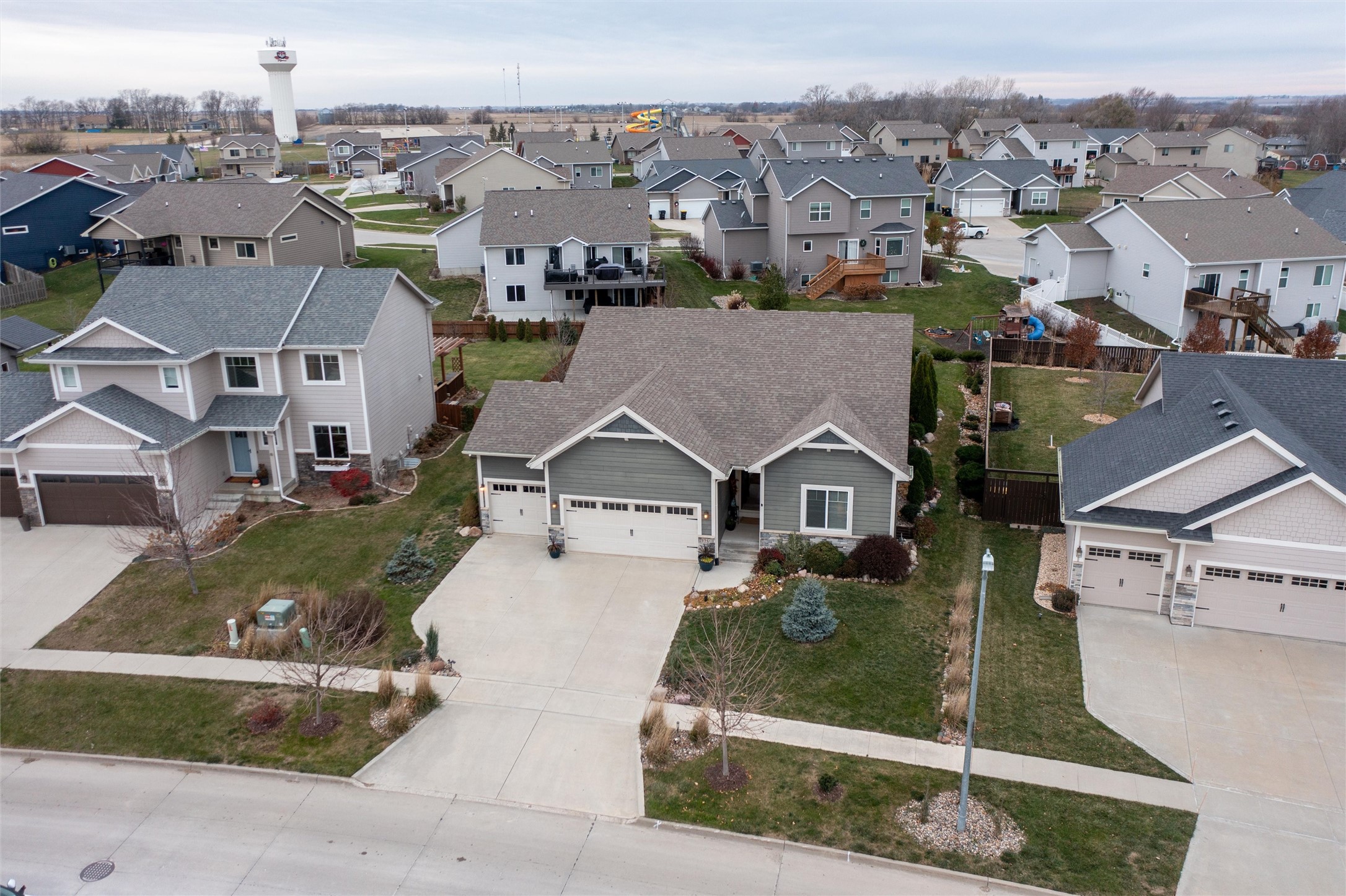 2103 Windcrest Drive, Granger, Iowa image 28