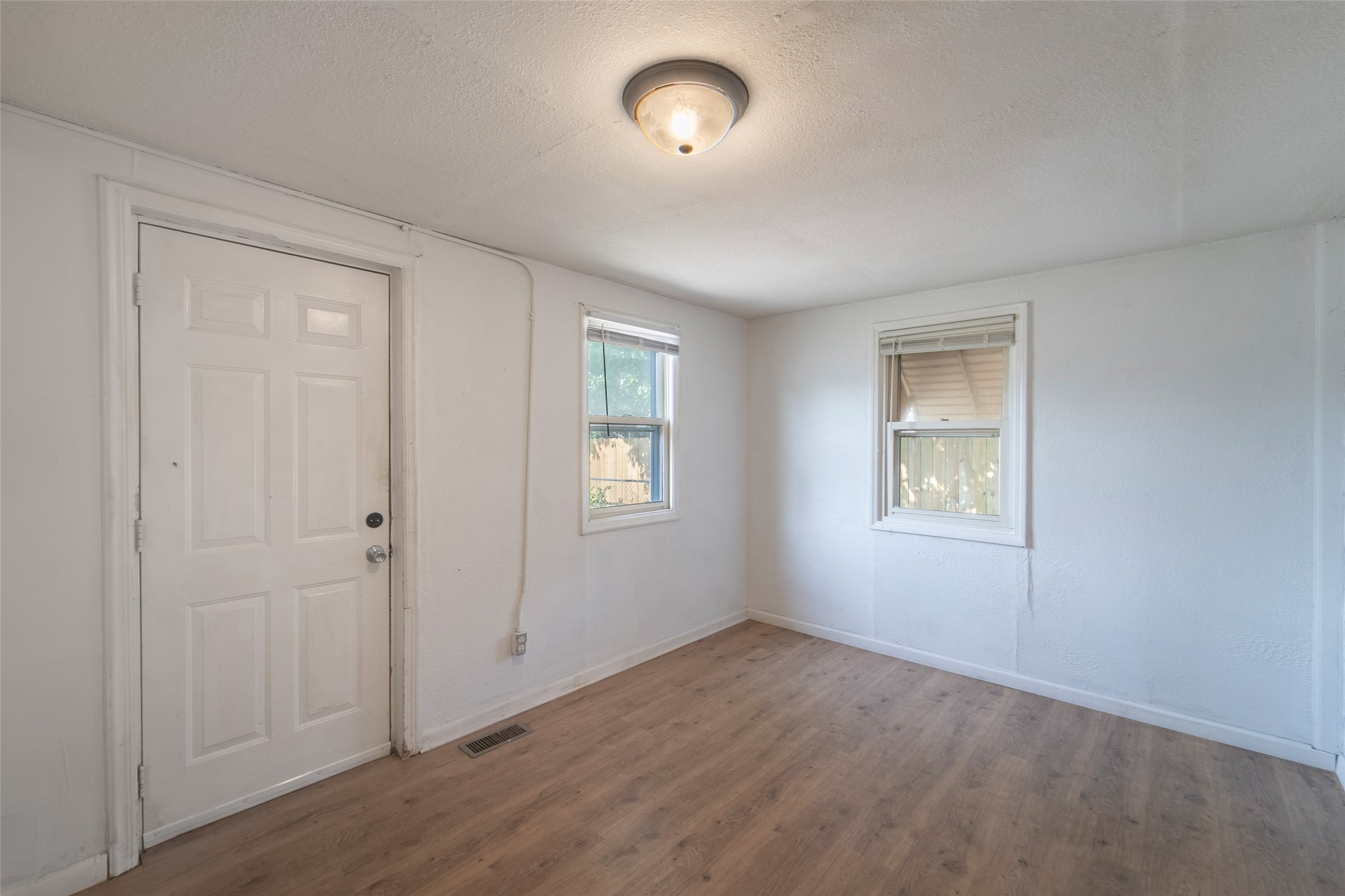 2523 Des Moines Street, Des Moines, Iowa image 18
