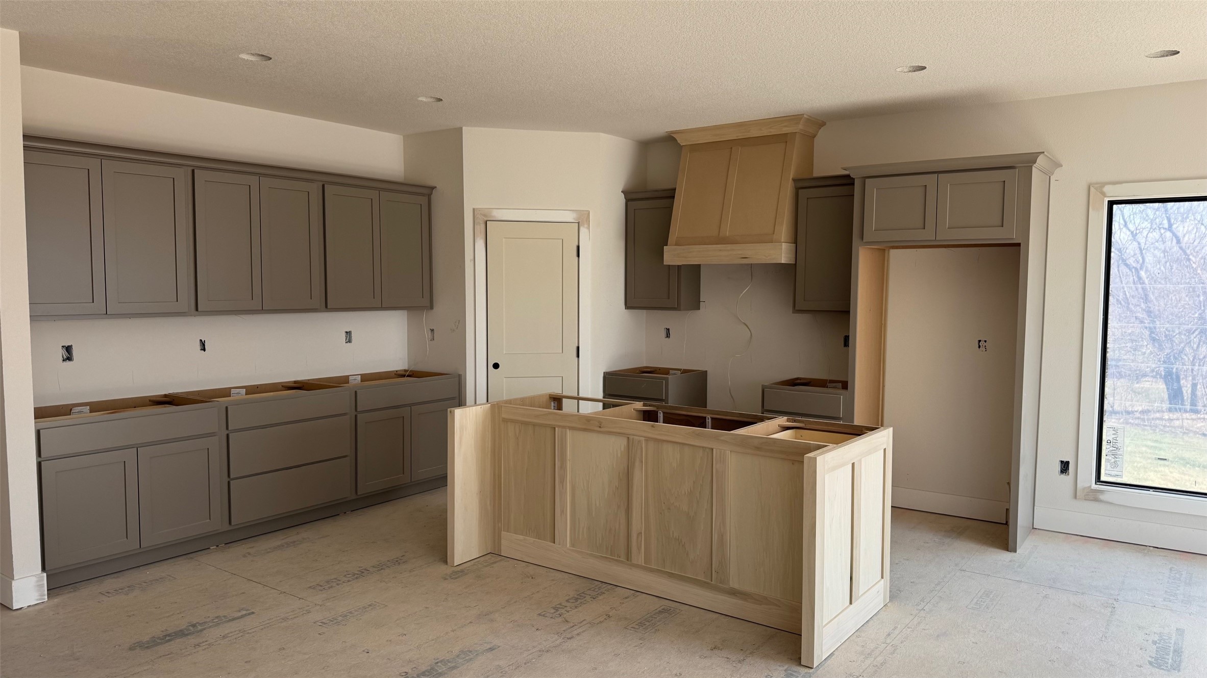 1112 2nd Street, Altoona, Iowa image 3