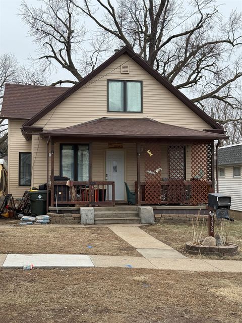 Homes For Sale - 3328 5th Avenue<br/> Woodbury County, Sioux City, IA 51106