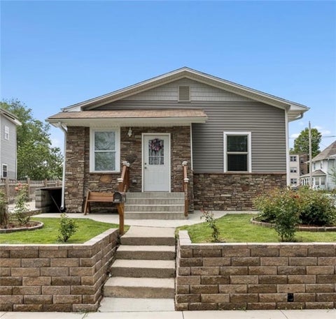 Homes For Sale - 1426 4th Street<br/> Polk County, Des Moines, IA 50314