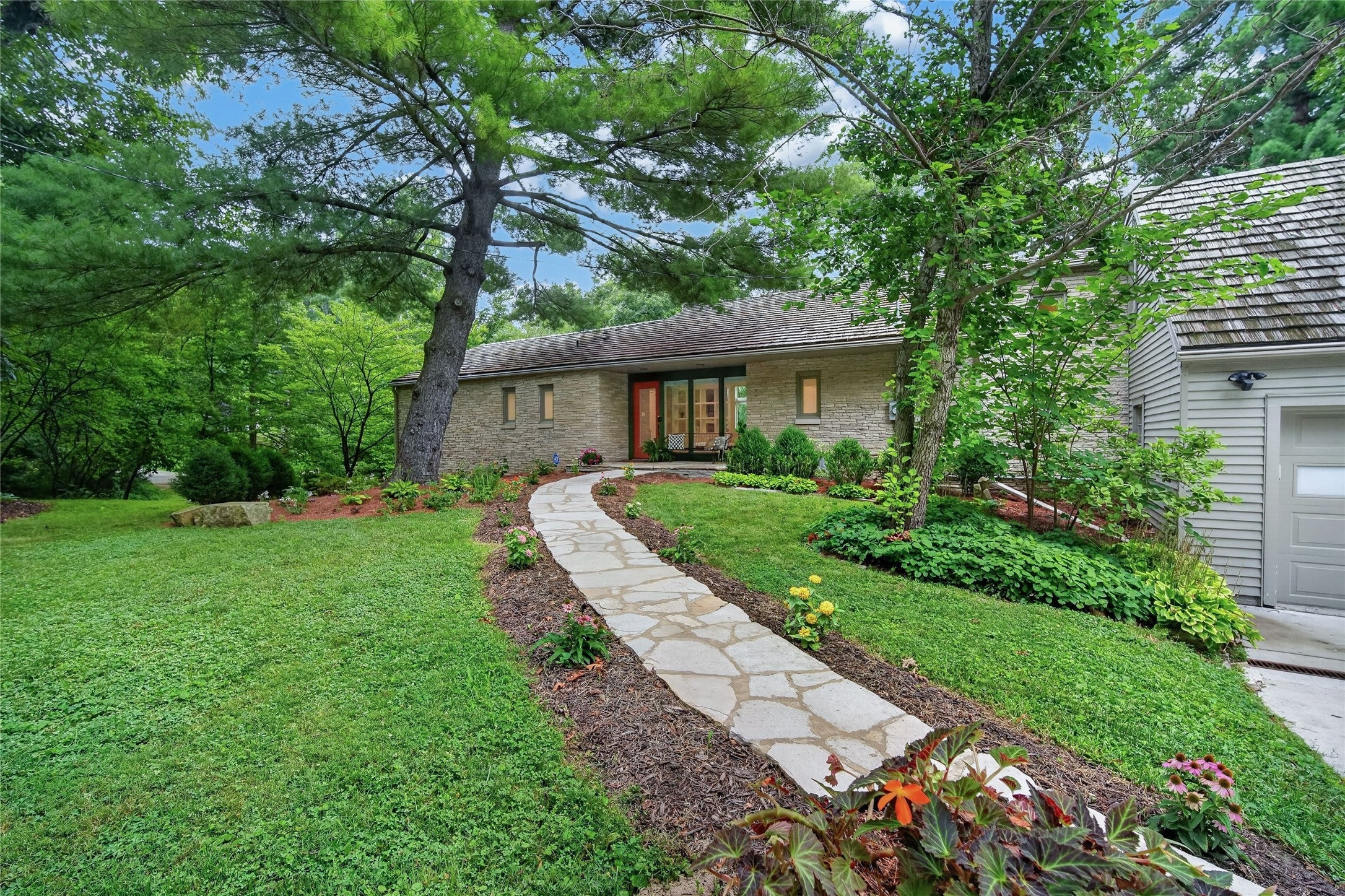 3908 Tonawanda Drive