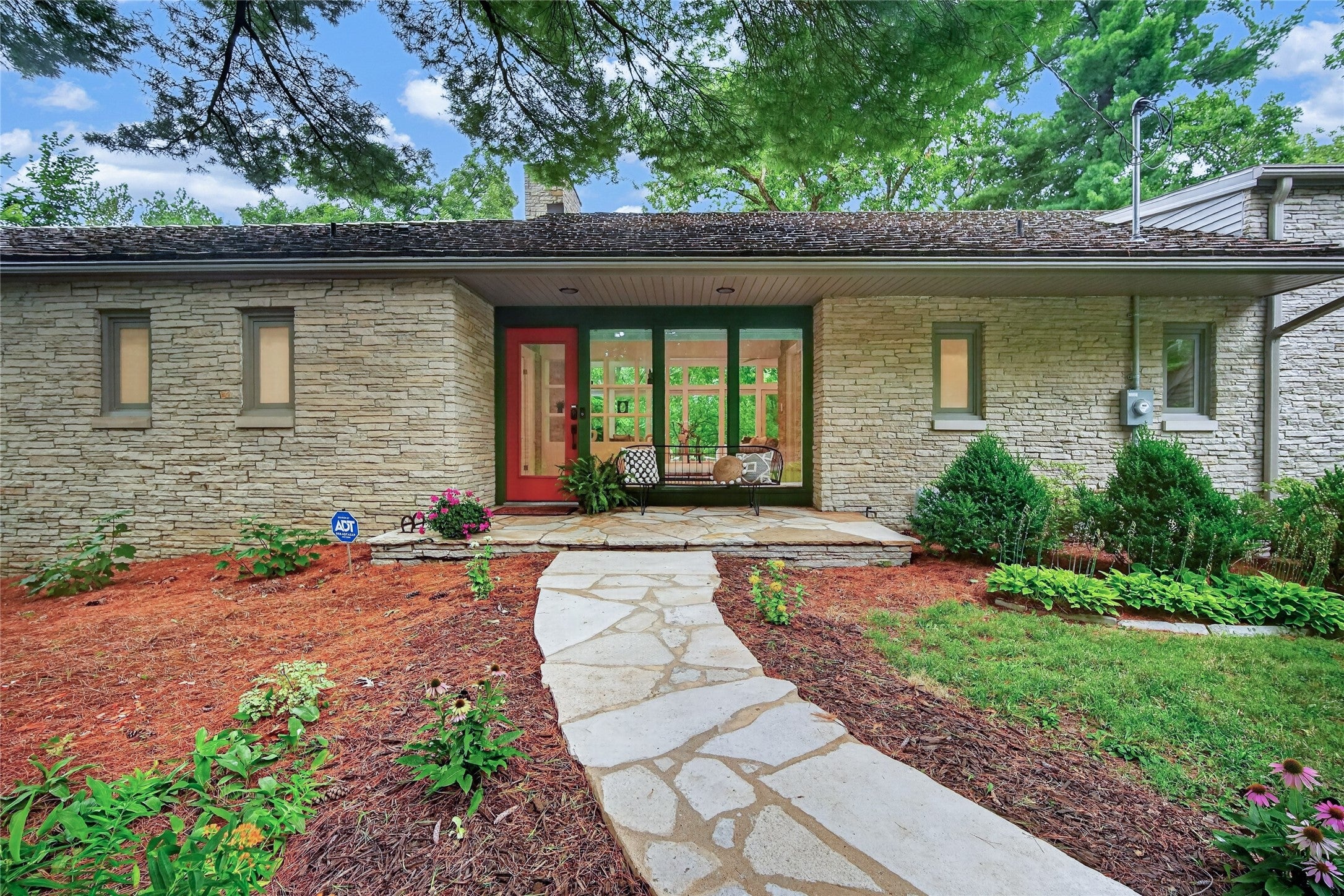 3908 Tonawanda Drive
