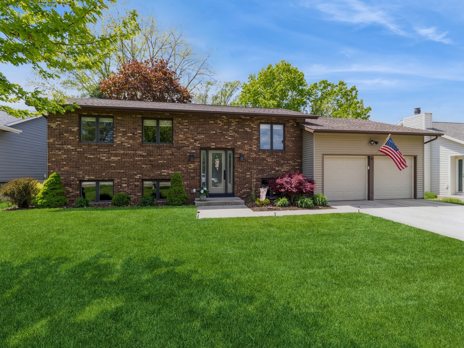 2211 Prairie View, Ames, Iowa image 1
