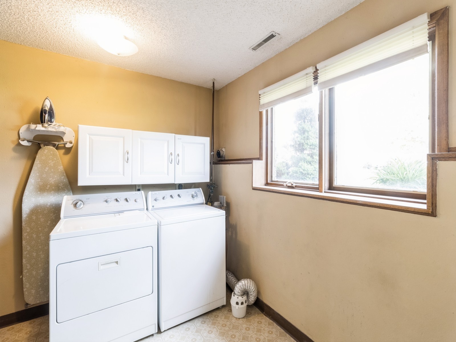 2211 Prairie View, Ames, Iowa image 17