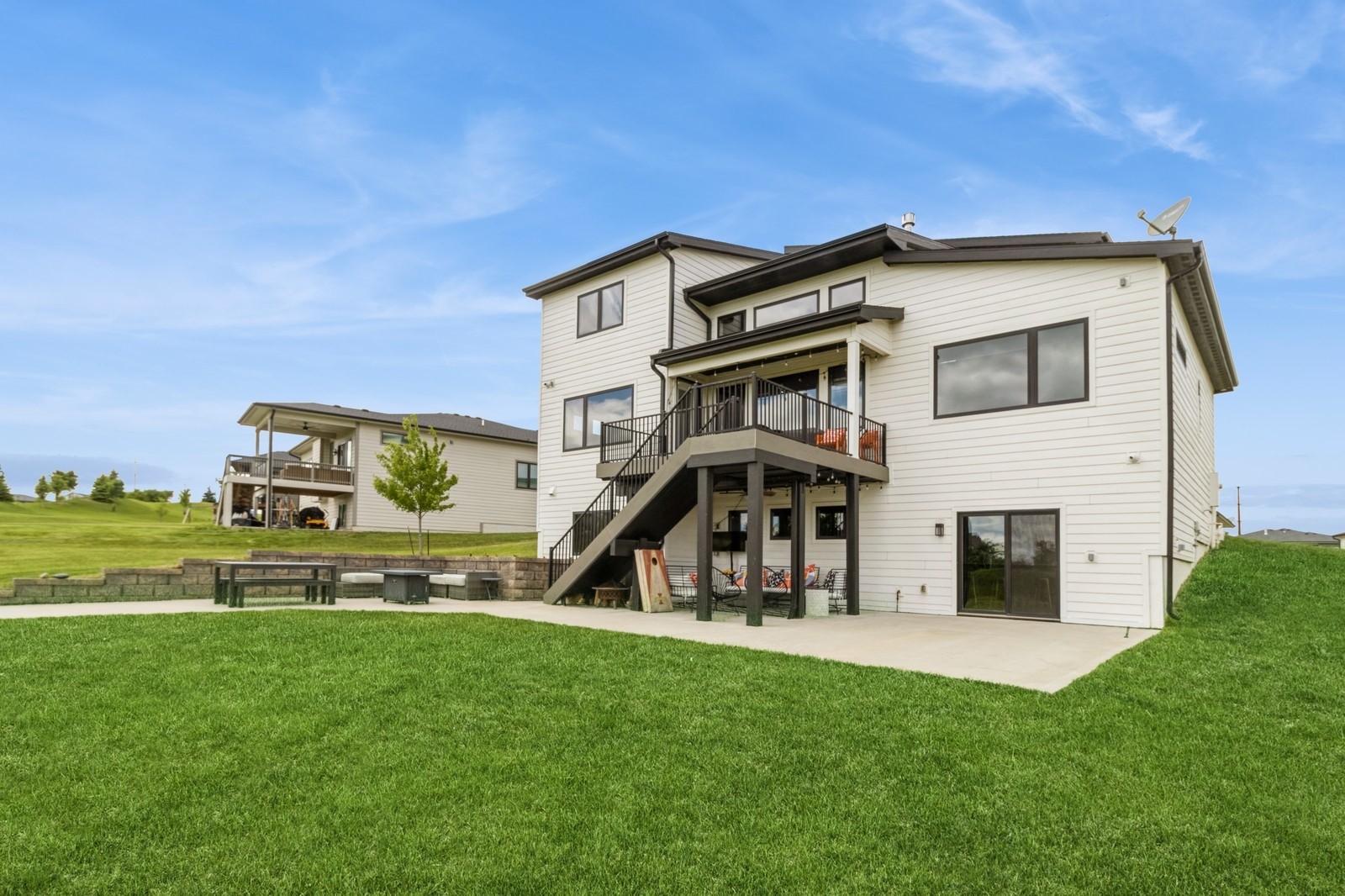 16216 Goldenrod Drive, Urbandale, Iowa image 4