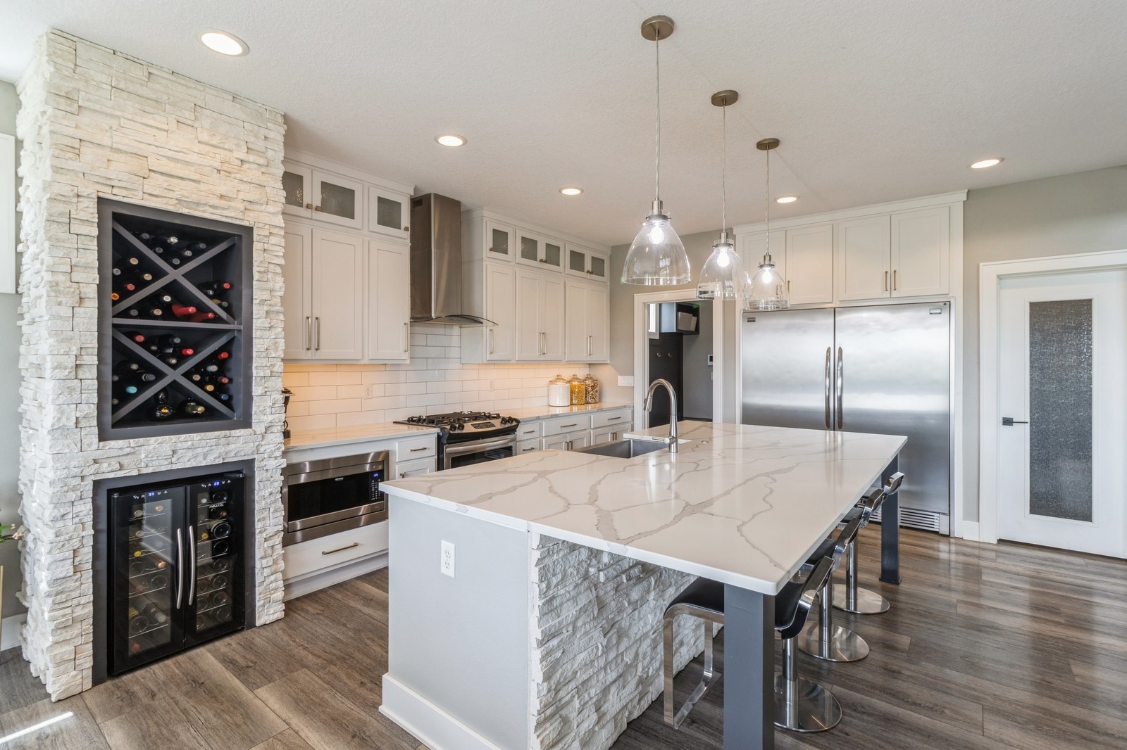 16216 Goldenrod Drive, Urbandale, Iowa image 15