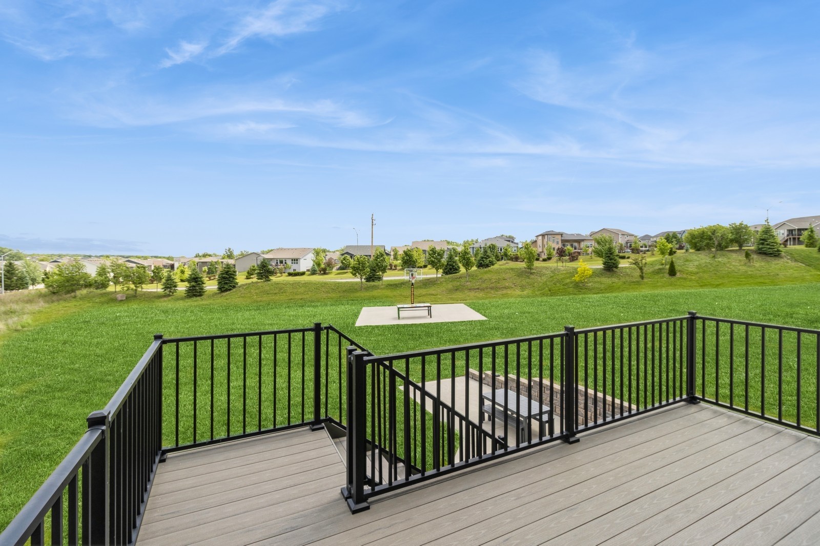16216 Goldenrod Drive, Urbandale, Iowa image 6