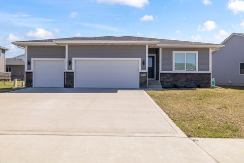 Homes For Sale - 111 Landon Drive<br/> Bondurant, IA 50035