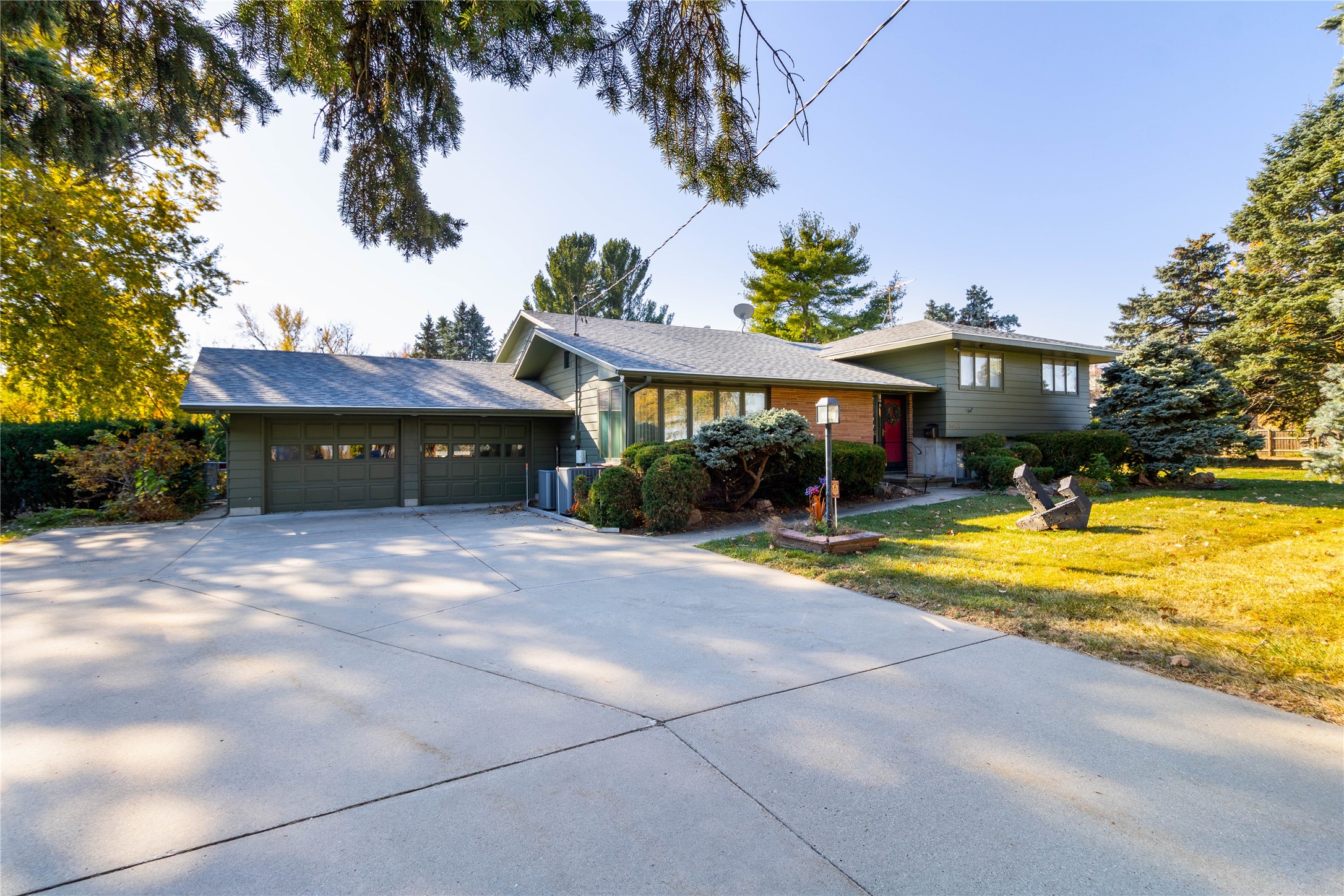 4622 Madison Avenue, Des Moines, Iowa image 3