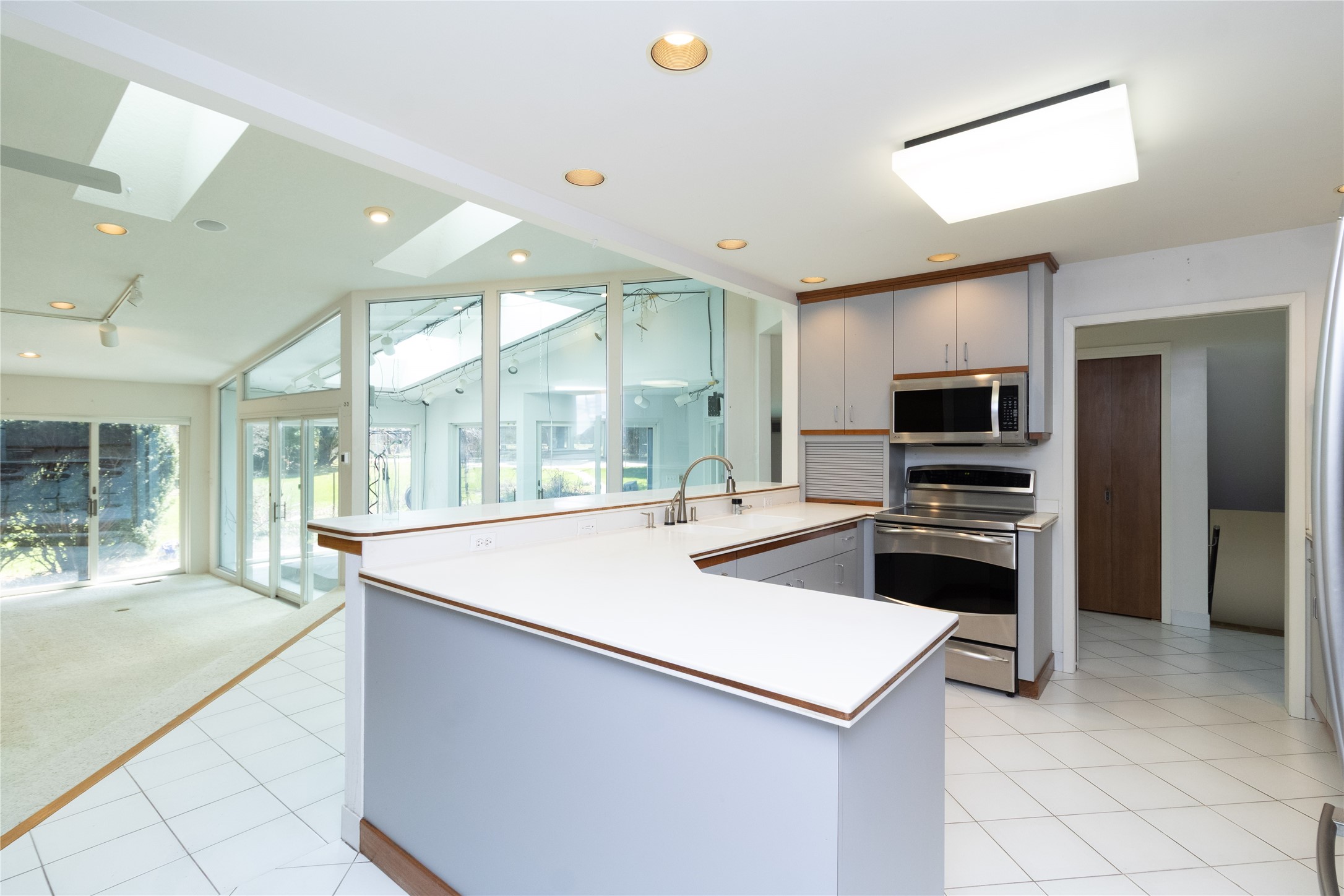4622 Madison Avenue, Des Moines, Iowa image 9