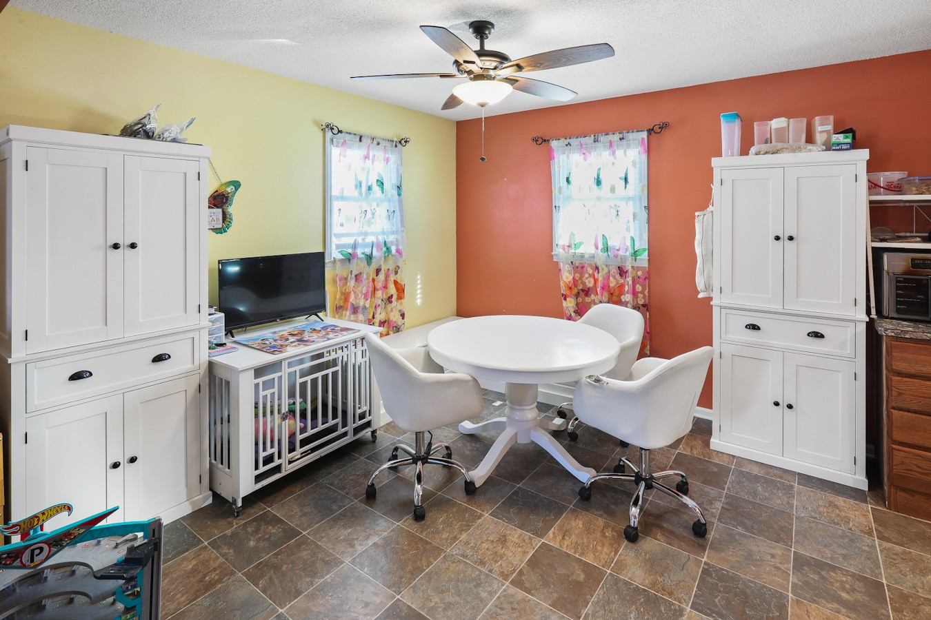 1075 Highway T17 Highway