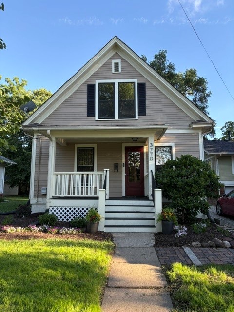 Photo 1 of 16 — 3770 University Avenue, Des Moines, IA 50311