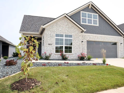 Homes For Sale - 5823 NW 90th Street<br/> Johnston, IA 50131