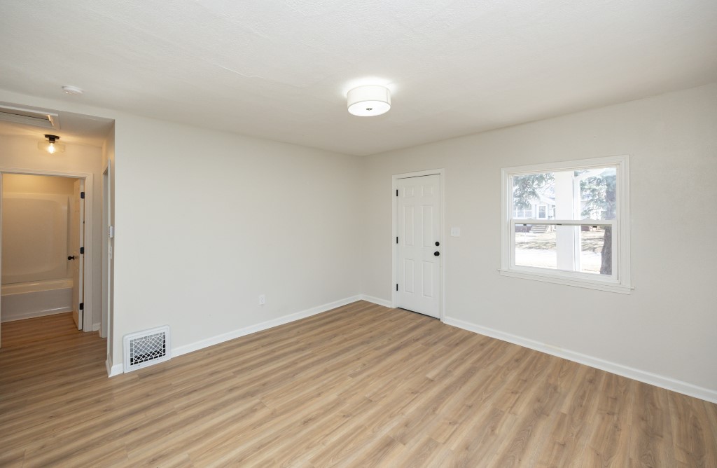 3146 SW 12th Place, Des Moines, Iowa image 6
