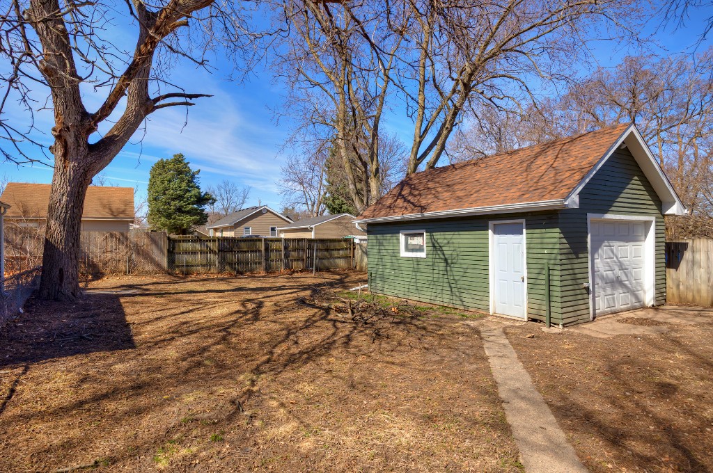 3146 SW 12th Place, Des Moines, Iowa image 24