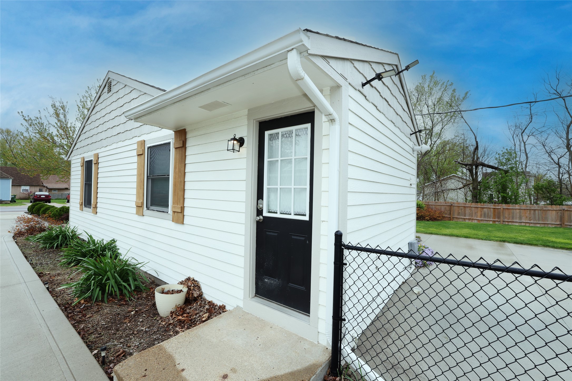 105 W 22nd Street, Madrid, Iowa image 7