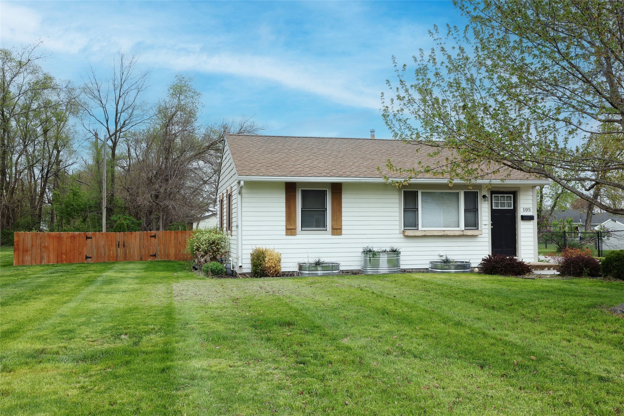 105 W 22nd Street, Madrid, Iowa image 3
