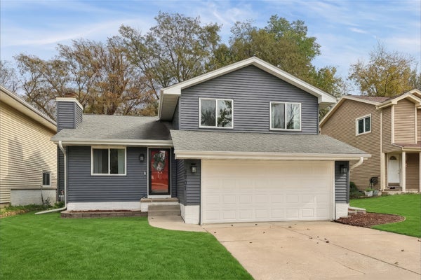 3901 92ND DR, URBANDALE, IA 50322 - Image 7b32b6dbb61bfa3a1fde86ac190f2ca5/3631535945