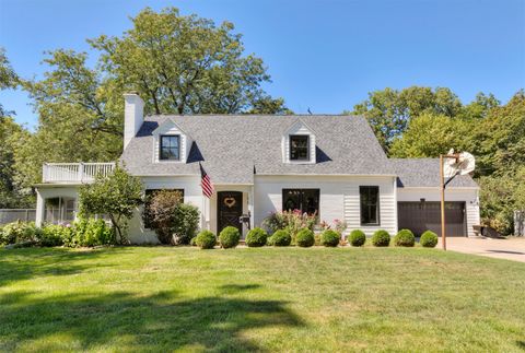 686 63rd Street Des Moines IA 50312