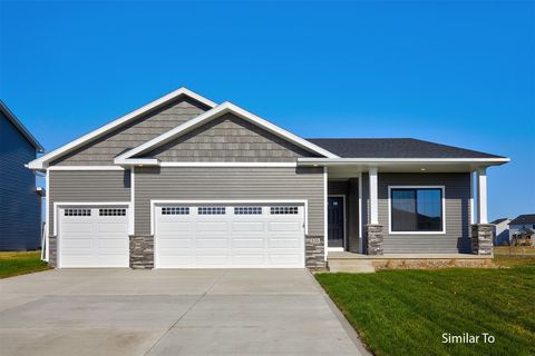 1116 Featherstone Avenue NE Bondurant IA 50035