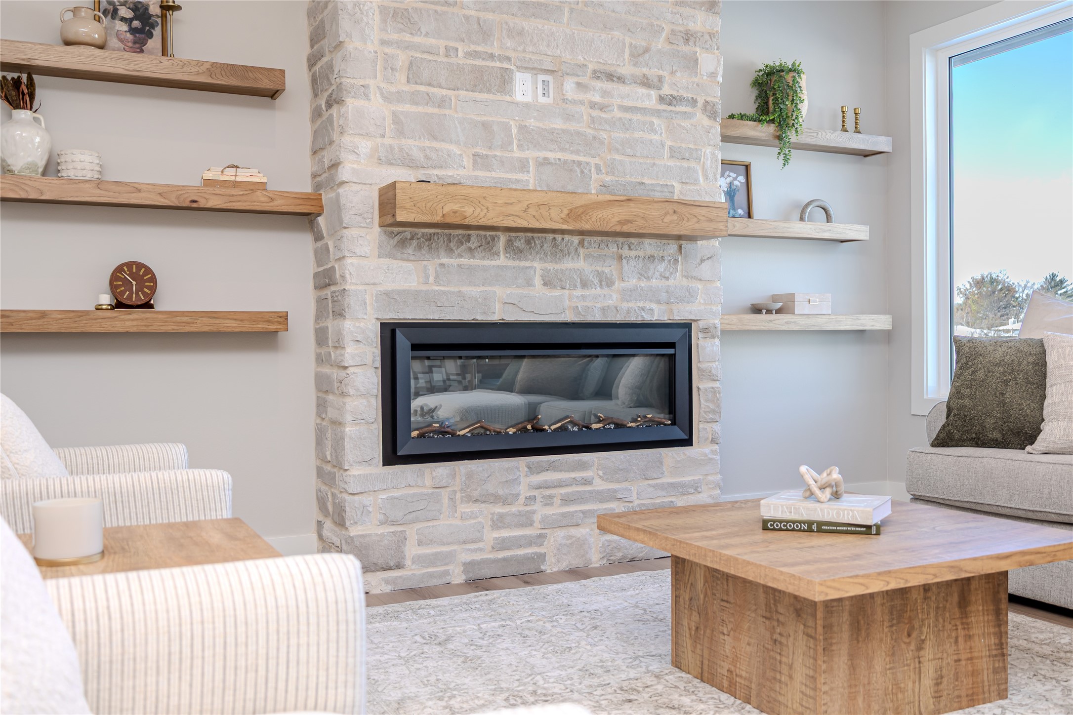 275 NW Montego Court