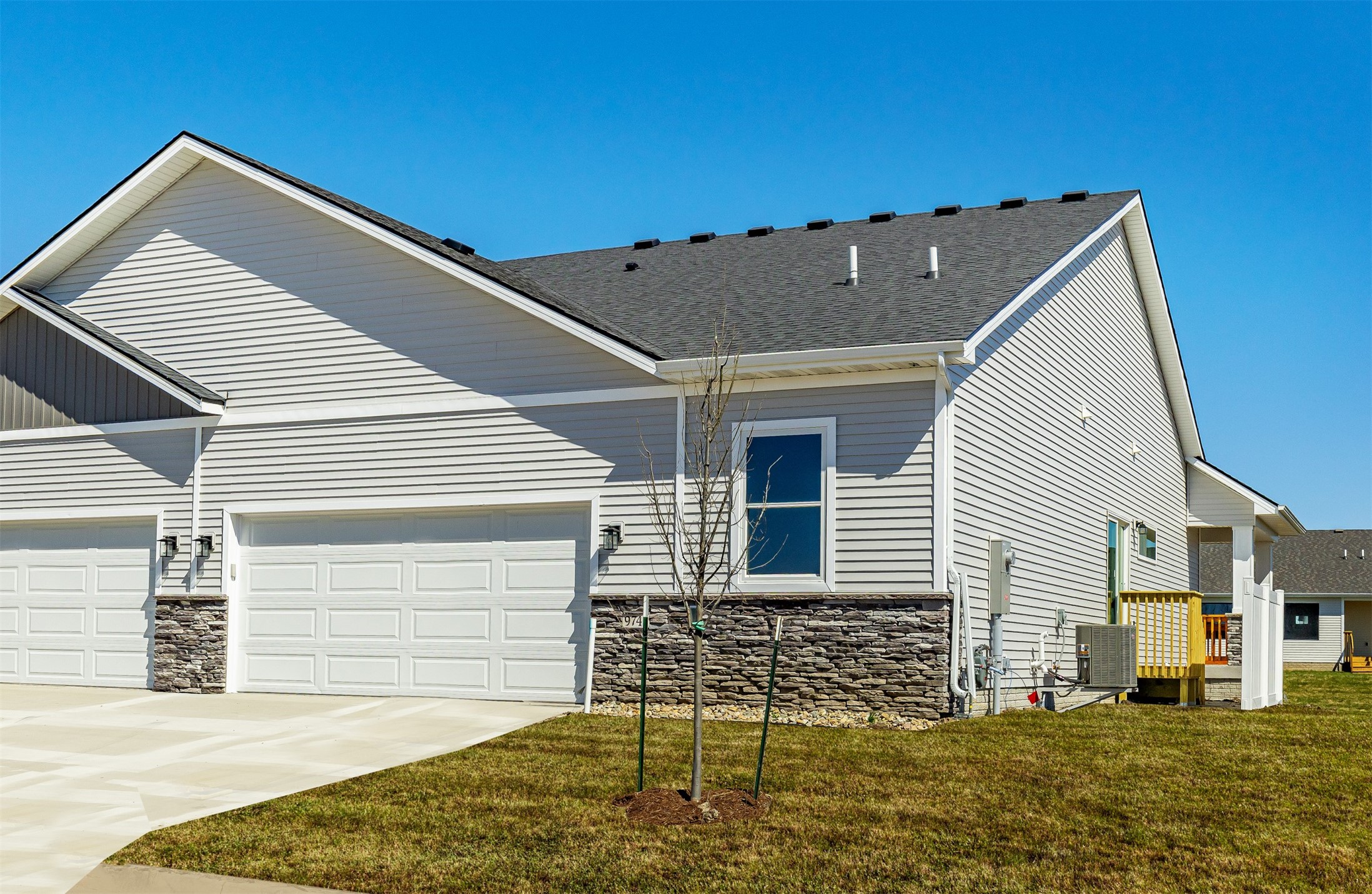 9741 Regatta Lane, Johnston, Iowa image 35