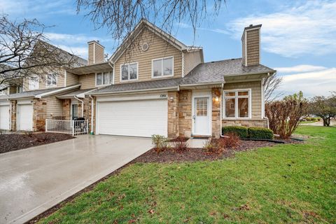 Condo For Sale - 811 Burr Oaks Drive #1201<br/> West Des Moines, IA 50266