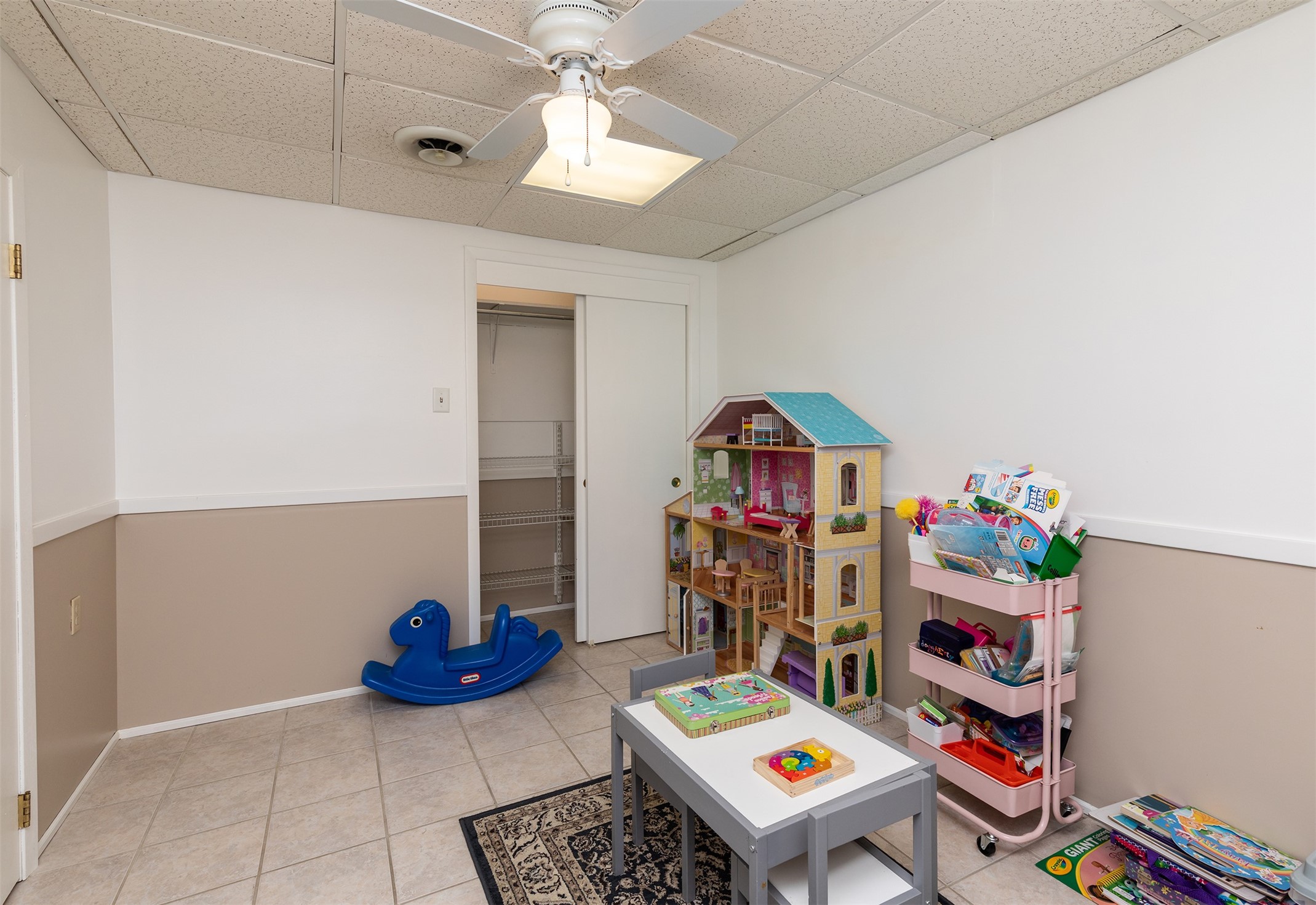 6424 Allison Avenue, Windsor Heights, Iowa image 25